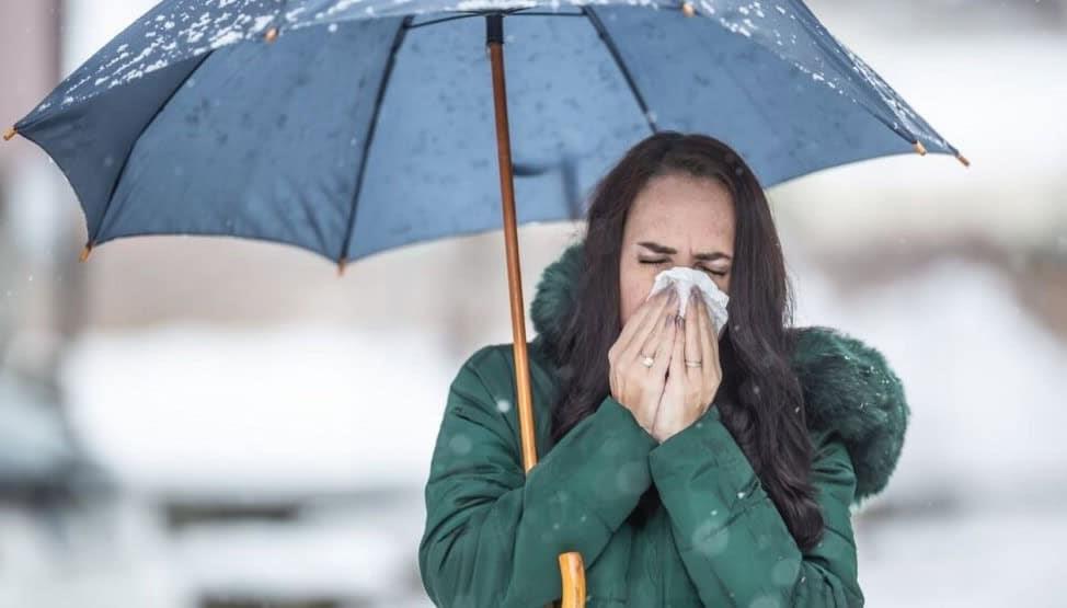 Estos consejos ayudarán a evitar enfermedades por bajas temperaturas