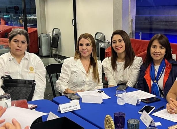 Realizan primera sesión del Club Rotario Carita Feliz