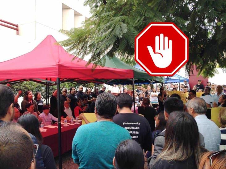 En Xalapa, trabajadores del Poder Judicial amagan con seguir en paro