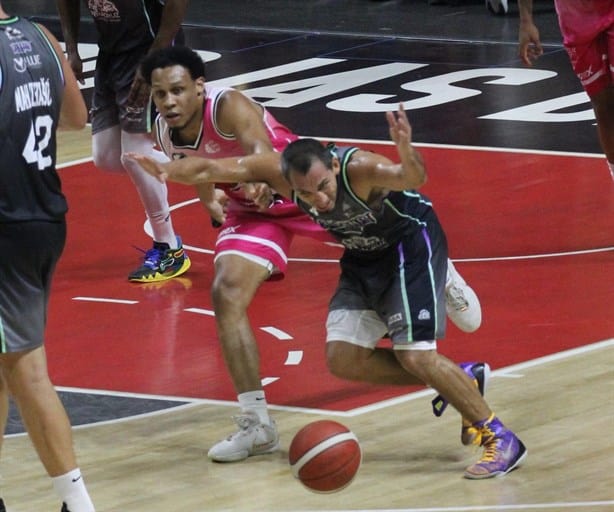 Juegazo de Halcones Rojos y vence a Xalapa