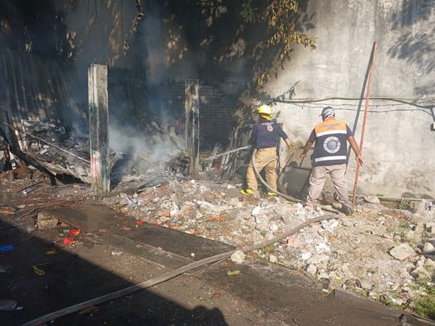 Incendio en Arboledas San Ramón moviliza a cuerpos de rescate de Medellín de Bravo