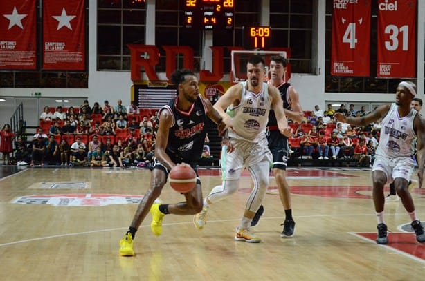 Caen Halcones Rojos ante Xalapa en el Puerto