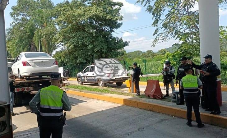 ¡Con las manos en la masa! Detienen a presuntos asalta-tráileres en la autopista Córdoba-Veracruz