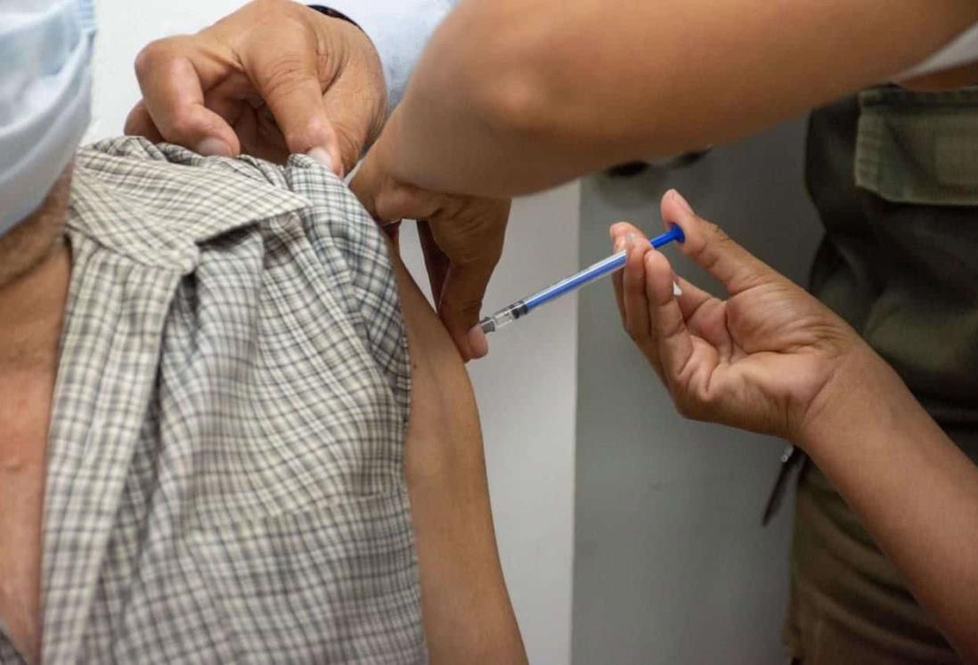 IMSS implementa campaña de vacunación contra influenza y Covid en Veracruz