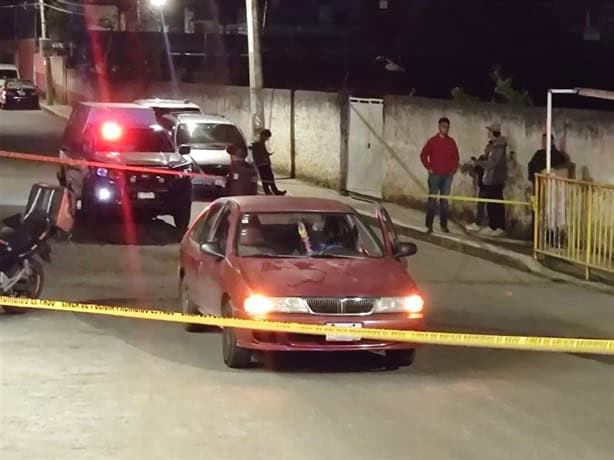 Hombre pierde la vida al interior de su vehículo en Xalapa, ¿qué le pasó?