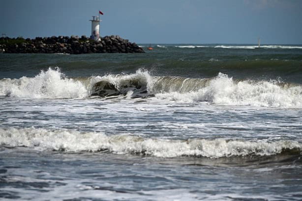 Norte en Veracruz: ¿Qué NO se debe hacer ante el alto oleaje en Veracruz?