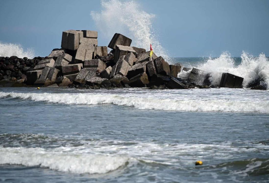 Norte en Veracruz: ¿Qué NO se debe hacer ante el alto oleaje en Veracruz?