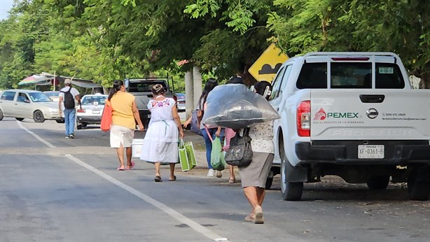 Bloquean carretera Poza Rica-San Andrés; exigen obras a Pemex