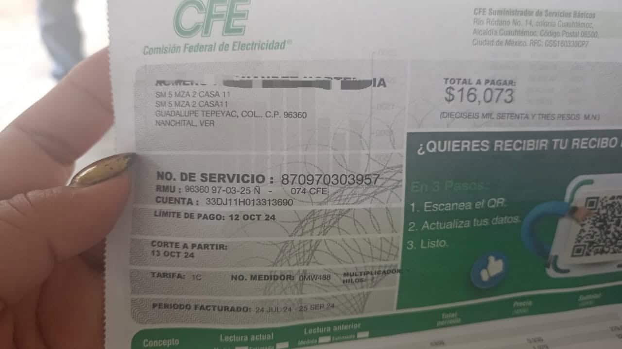 Habitantes de Nanchital afectados por cobros excesivos en recibos de CFE