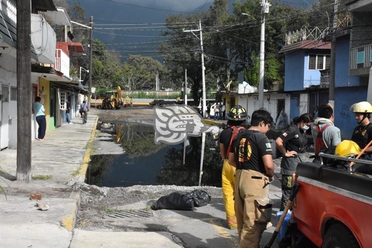 Por derrame de combustible en Nogales, evacúan preescolar y cierran autopista Puebla-Orizaba