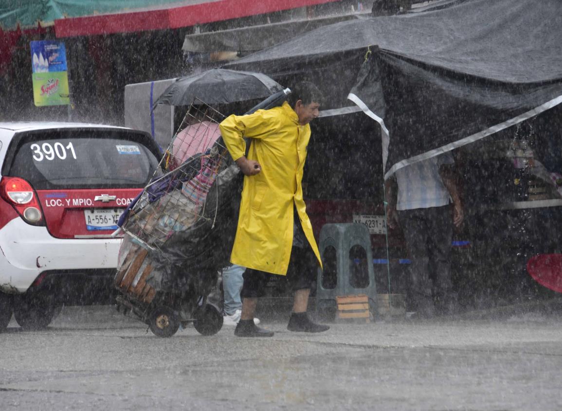 Ciclón Nadine se aproxima; mantienen Alerta Gris por Frente Frío 4 en Coatzacoalcos