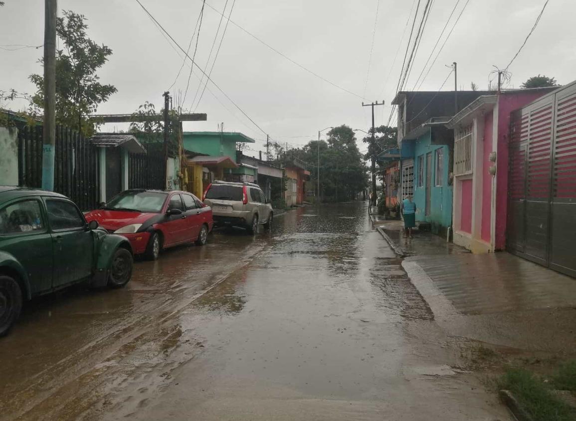 Tras bloqueo en calles de la Kilómetro 5, atienden quejas de vecinos por inundaciones | VIDEO