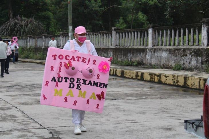 En Misantla, realizan marcha por la lucha contra el cáncer de mama