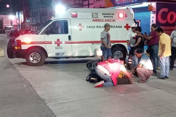 Auto fantasma arrolla y lesiona a una motorista en Misantla y se da a la fuga