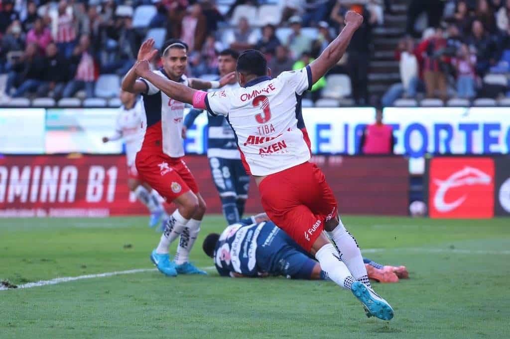 Se impone Chivas en Pachuca en la J-12