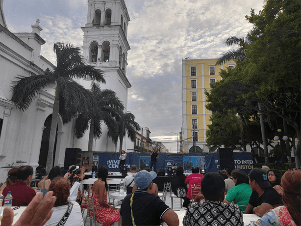 Veracruz disfruta del primer Festival de Pizza, Vino y Gelato en el Zócalo