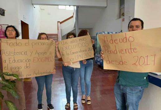 Personal de la Universidad Pedagógica Nacional en Veracruz protestan por falta de estímulos por antigüedad | VIDEO