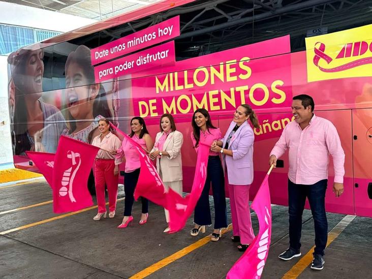 Dan inicio de actividades por el mes rosa en la terminal de ADO Veracruz