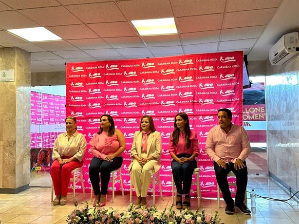 Dan inicio de actividades por el mes rosa en la terminal de ADO Veracruz