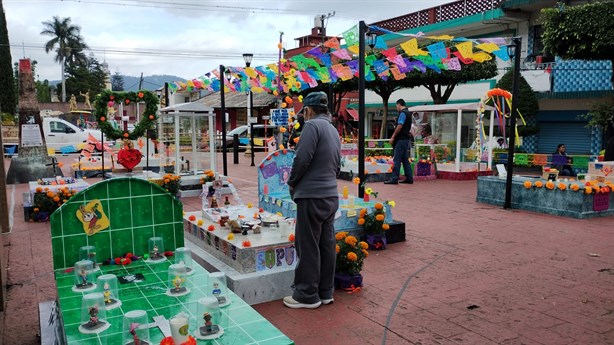 Feria de Todos Santos en Río Blanco impulsa la convivenvia familiar, economía local y cultura