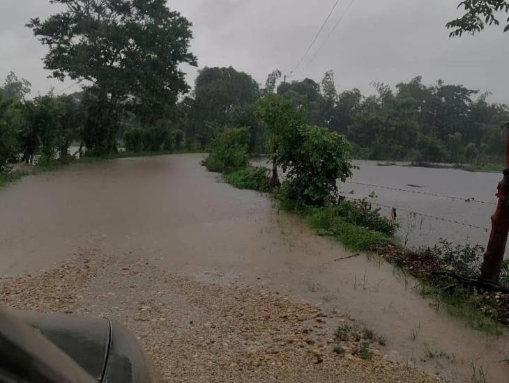 Cosoleacaque e Hidalgotitlan seriamente afectados por fuertes lluvias