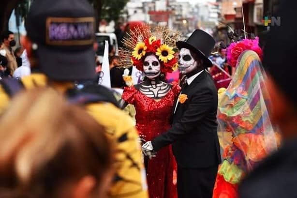 Así se vivió el Paseo de Catrinas en Xalapa: ¡la tradición brilló con fuerza!