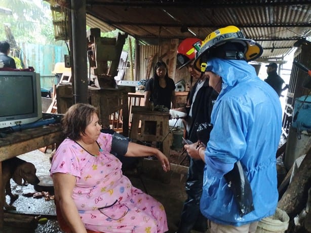 En menos de una hora lo perdieron todo tras inundación en colonia de Acayucan | FOTOS y VIDEO