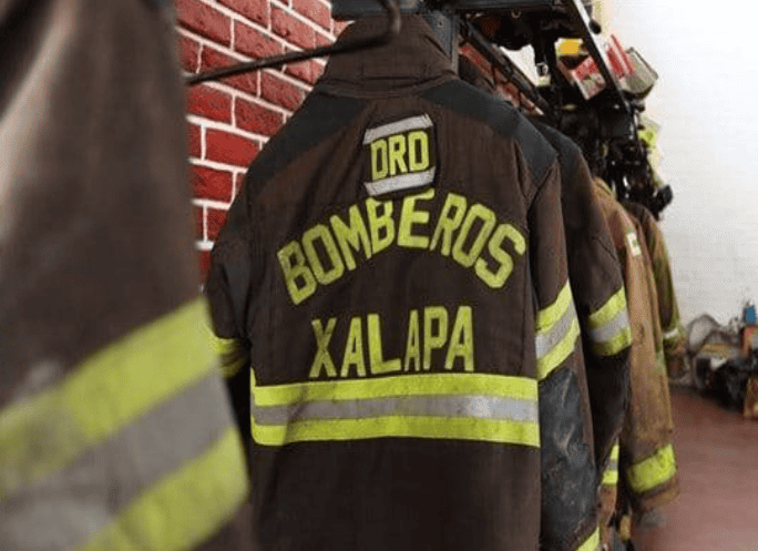 Bomberos de Xalapa: valor ignorado por los ayuntamientos