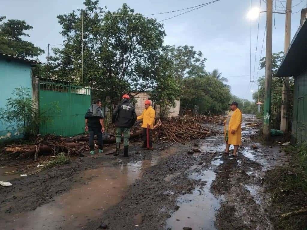 Temporal lluvioso ocasiona afectaciones en 32 municipios de Veracruz; hay un muerto