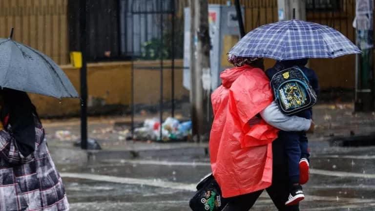 SEV llama a planteles escolares a tomar medidas y proteger a los alumnos por lluvias en Veracruz