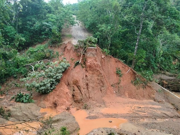 Más de 13 mil viviendas en el agua por Frente Frío 4 y Nadine en el sur de Veracruz | VIDEO