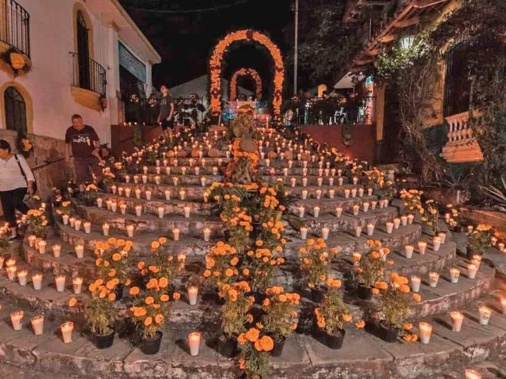 En Misantla, avanza la colocación del altar más grande de la región