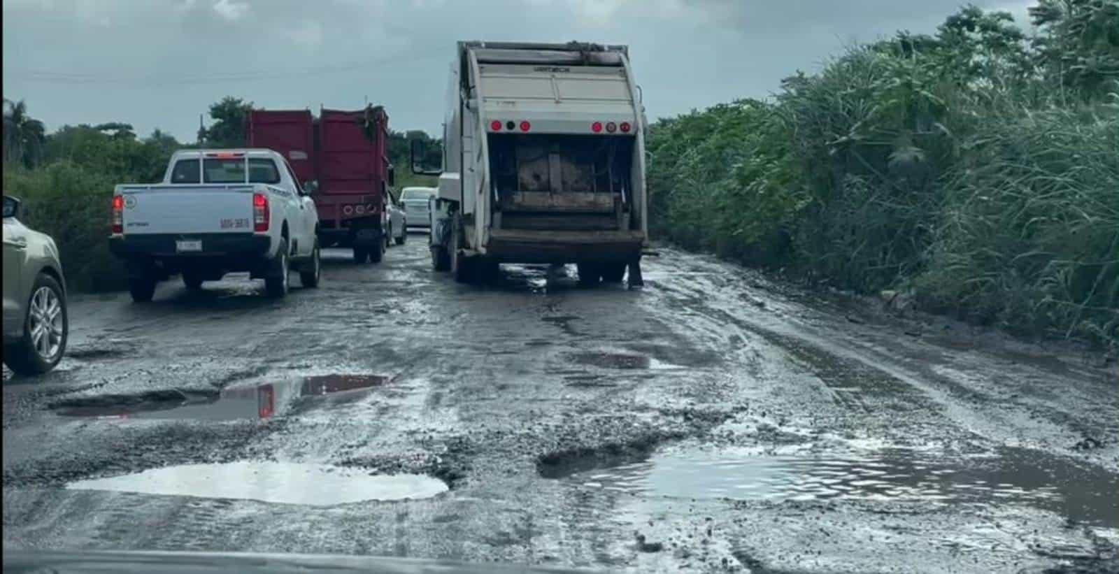 Crónicas del Poder: La crisis carretera en Veracruz: cuando las lluvias desnudan más el abandono