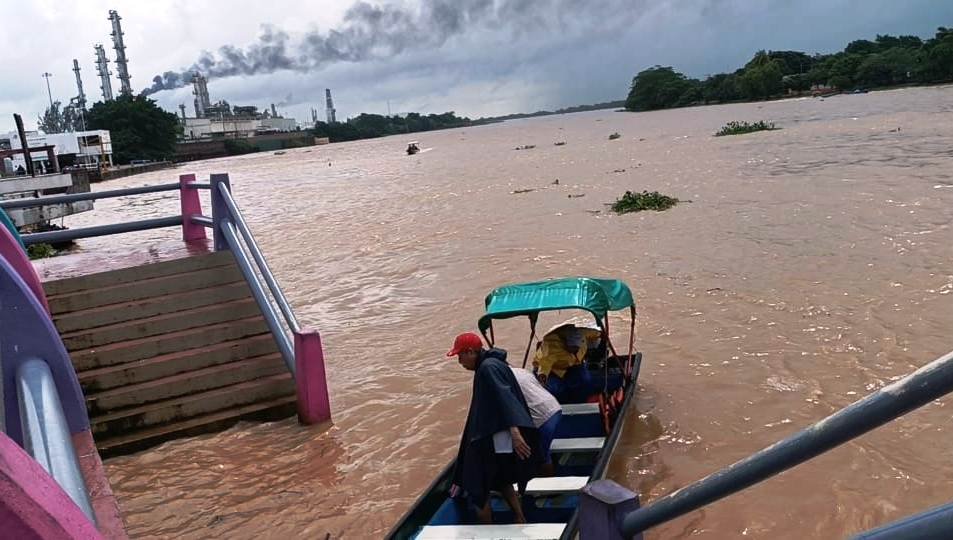 Río Coatzacoalcos se desborda: Conagua advierte nuevas crecidas y riesgo de inundaciones en Veracruz