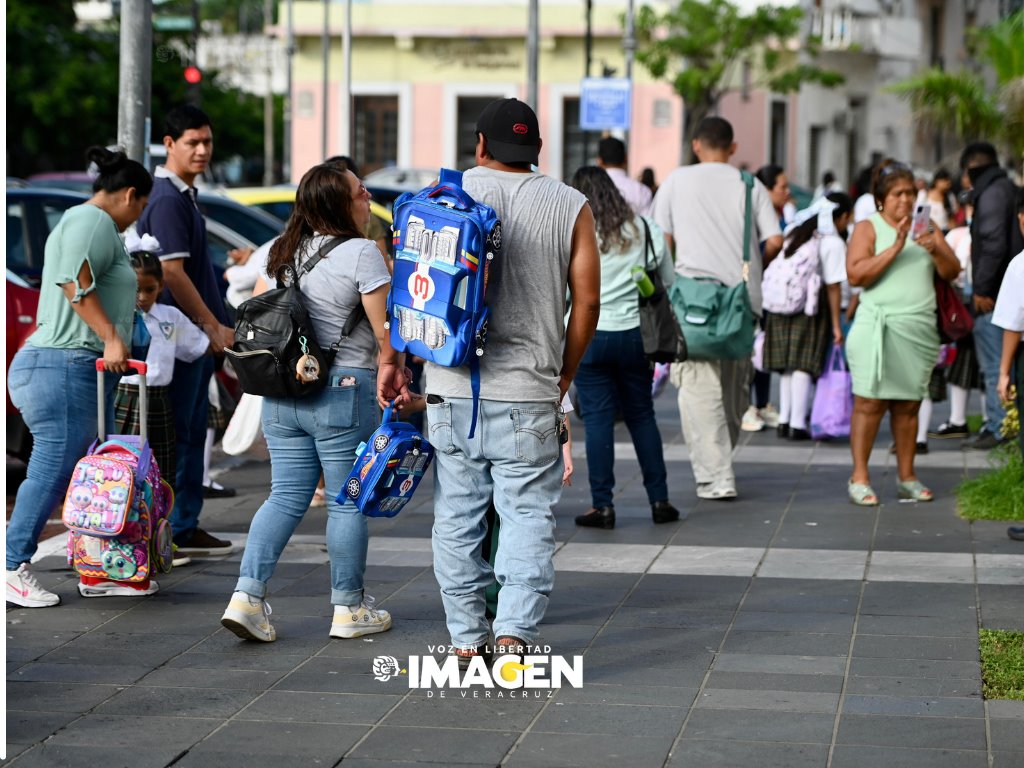 Reanudan clases en escuelas de Veracruz tras intensas lluvias