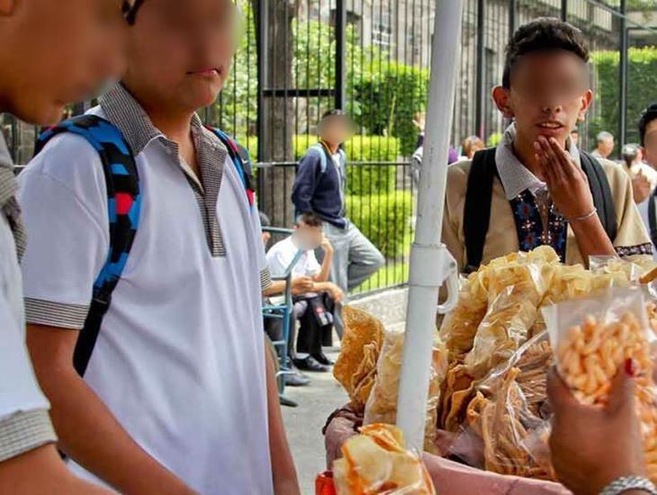 Obesidad en niños: Padres y docentes deben apoyar para eliminar comida chatarra