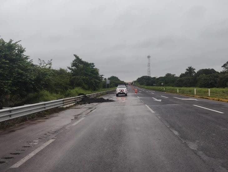 Lluvias dan tregua; reportan tráfico normal en autopista anegada de Acayucan