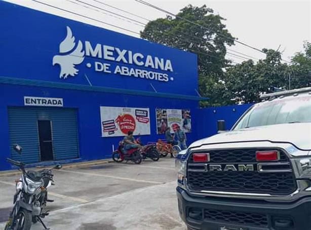 Abejas ingresan a comercio en Alvarado y generan temor entre los trabajadores