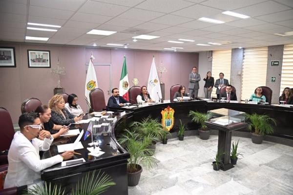 Concede Congreso licencia para separarse del cargo a tres munícipes