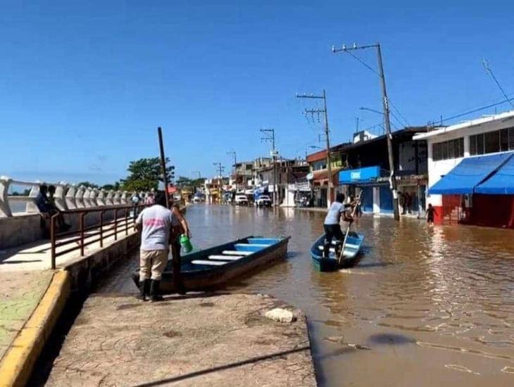 Tras inundación en Minatitlán, servicio de transporte urbano modifica así su ruta