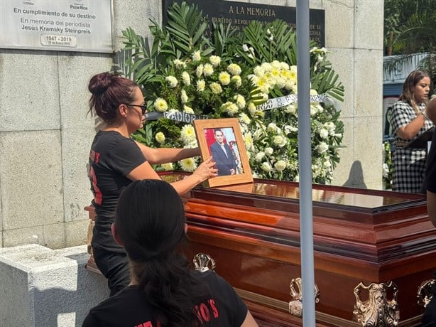 Despiden al periodista Luis Omar Cansino en Poza Rica