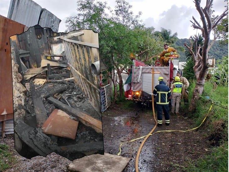 Incendio en vivienda al norte de Orizaba pone en riesgo la vida de una abuelita