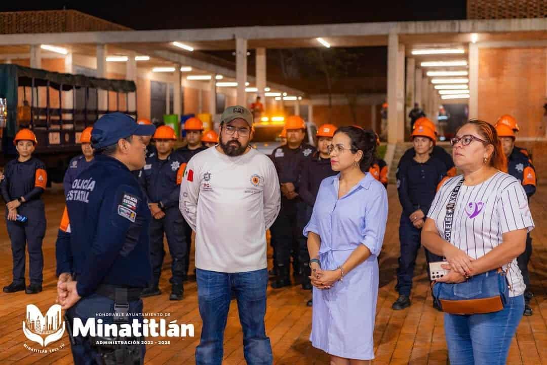 Llega Agrupamiento Tajín a Minatitlán para apoyar a afectados por la tormenta tropical Nadine