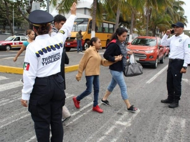 ¿Quieres reportar abusos de tránsitos en Veracruz? A este número deberás comunicarte