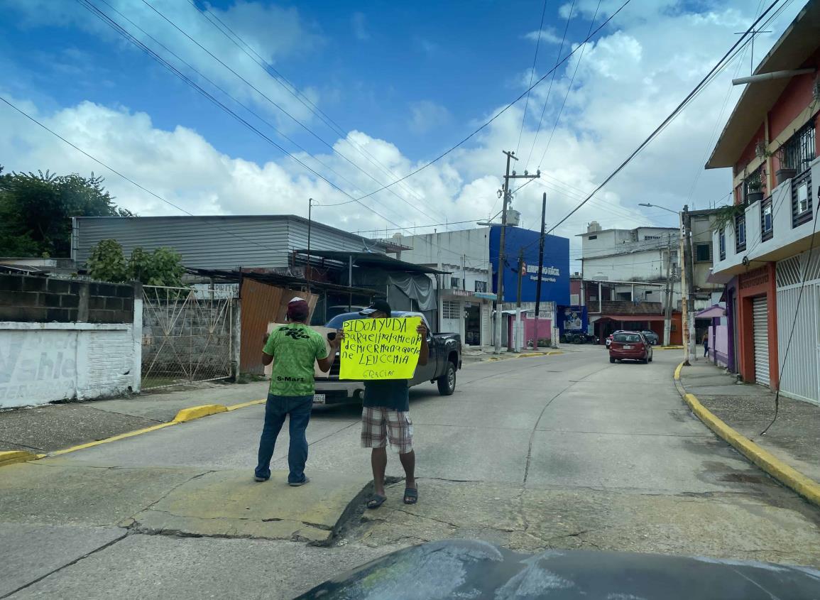 Es peor andar robando, sujetos lucran con el cáncer, estarían pidiendo dinero en Agua Dulce