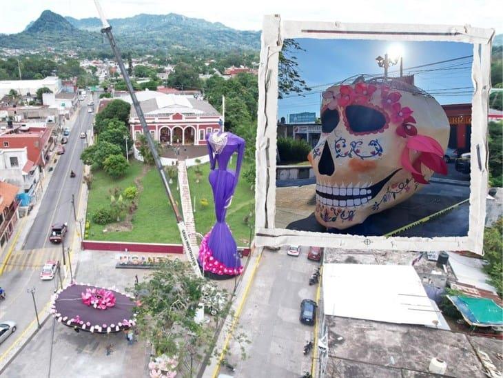 Arranca la instalación de La Catrina Monumental en Misantla