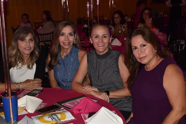 AMEXME Veracruz y Grupo Reto realizan el Fashion Show ´Mujeres A Tiempo´