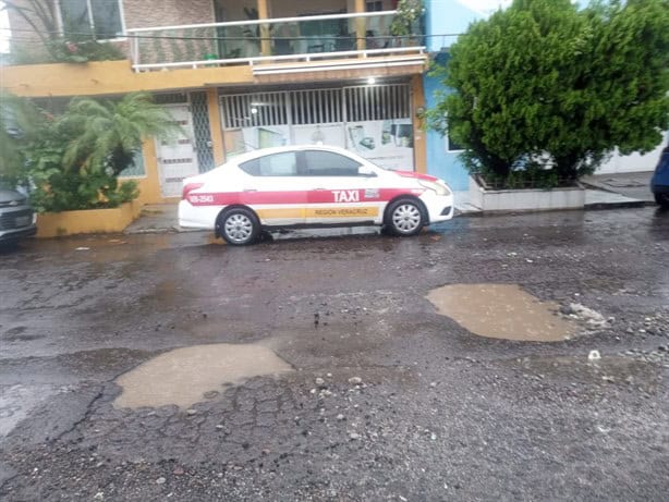 Alertan de múltiples baches en la avenida Jiménez, entre Alcocer y J.B. Lobos