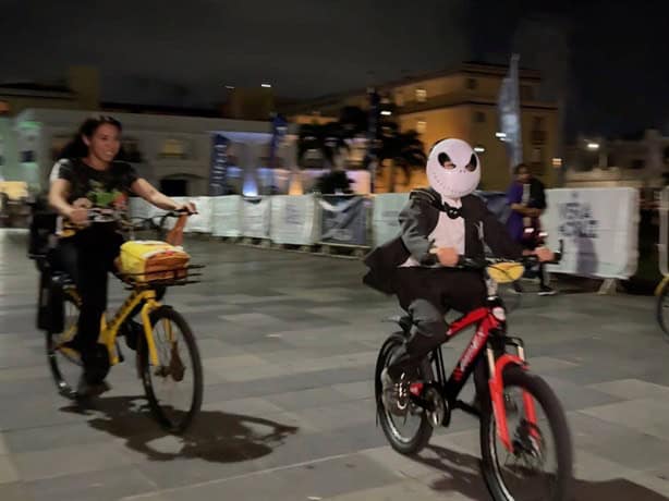 Todo un éxito el Critical Mass "Día de Muertos VS Halloween" en Veracruz