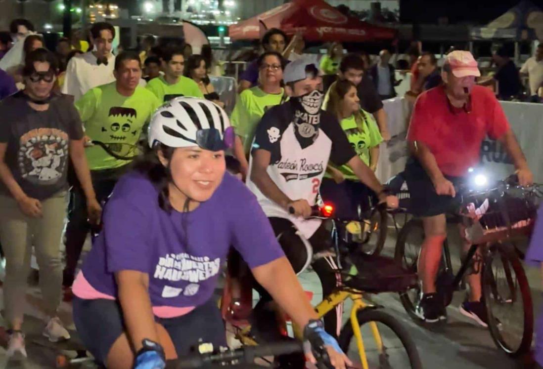 Todo un éxito el Critical Mass "Día de Muertos VS Halloween" en Veracruz